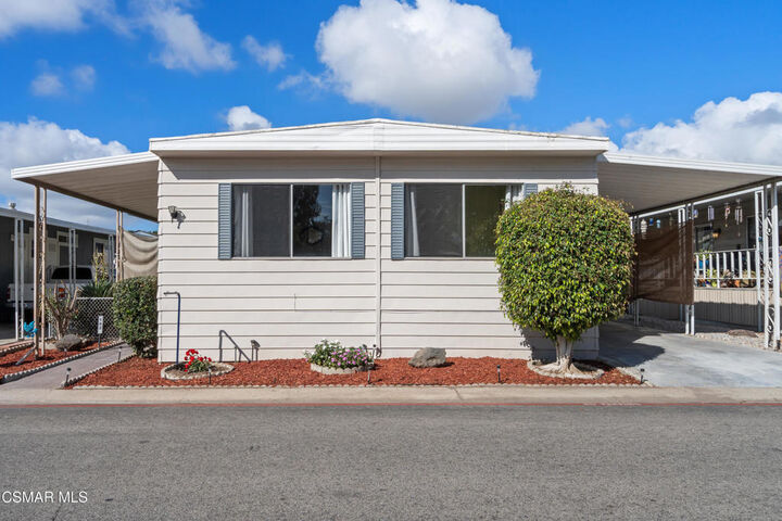 Property Photo:  142 Via Rosal  CA 93012 