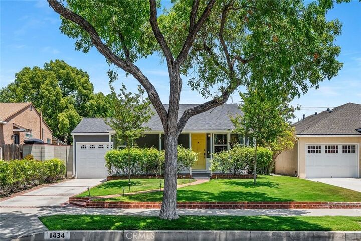 Property Photo:  1434 N Rose Street  CA 91505 