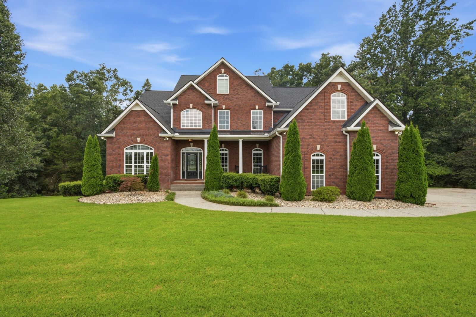 Property Photo: 1014 Alameda Dr TN 37148