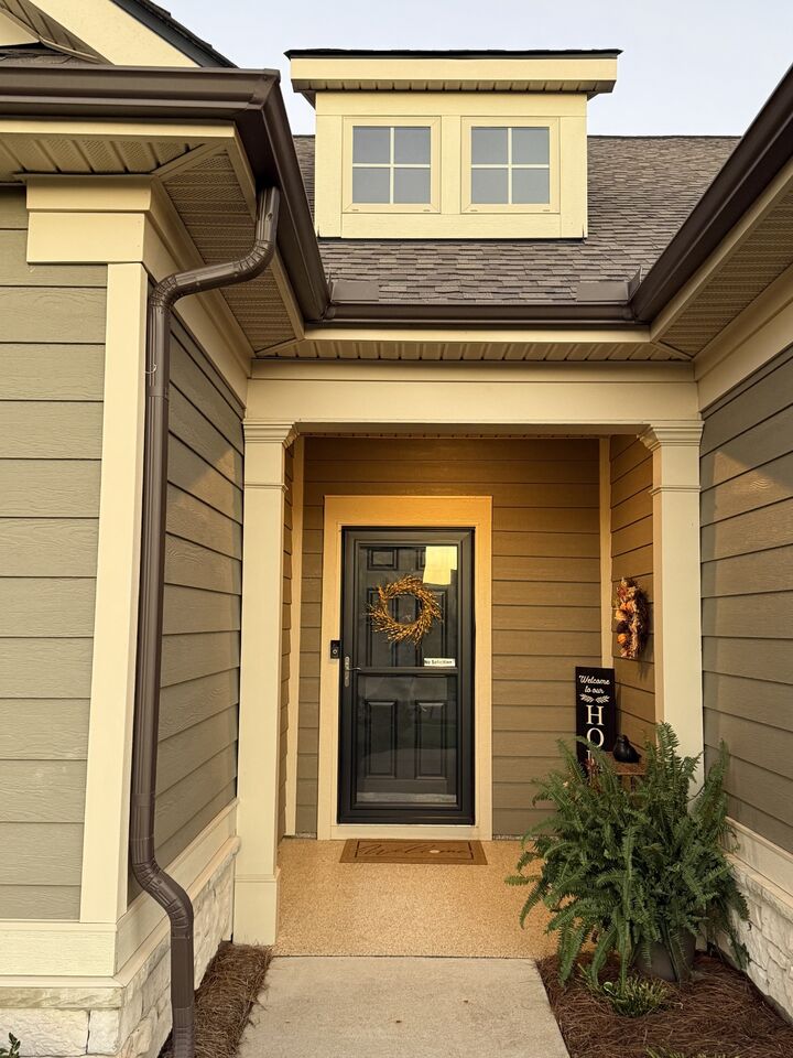 Property Photo:  1331 Madison Ln  TN 37174 