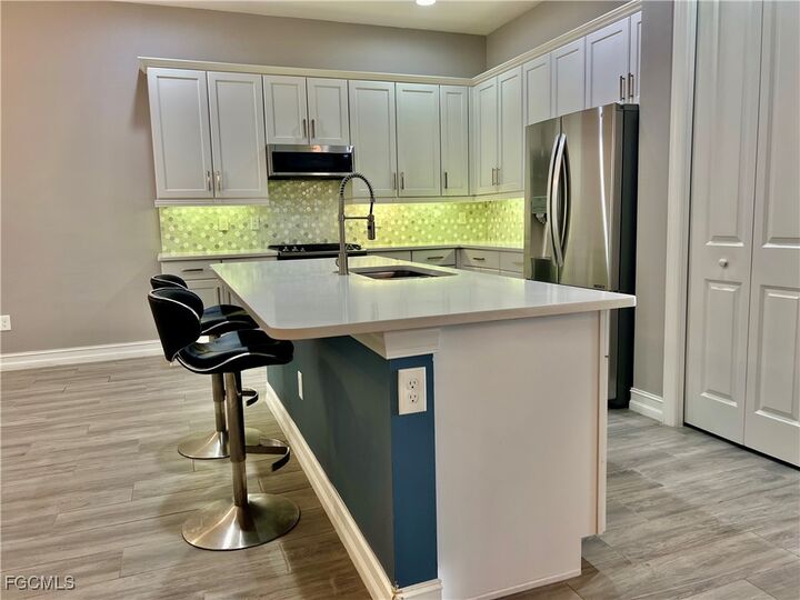 Property Photo: 15111 Cortona Way FL 33908