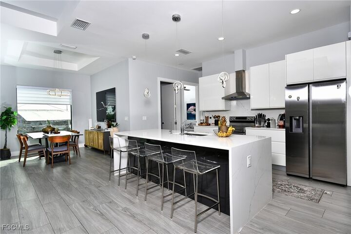 Property Photo:  115 NW 33rd Avenue  FL 33993 