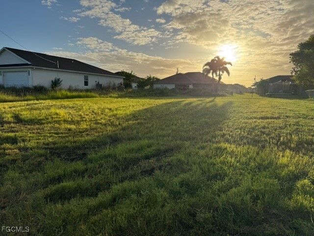 Property Photo:  1808 NW 2nd Avenue  FL 33993 