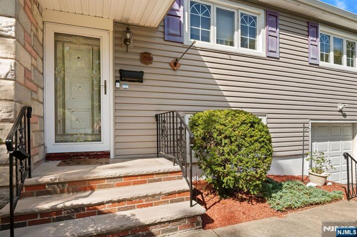 Property Photo:  715 Bush Place  NJ 07652 