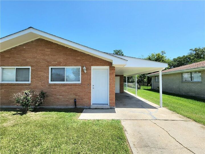Property Photo: 116 Kappa Street B LA 70037