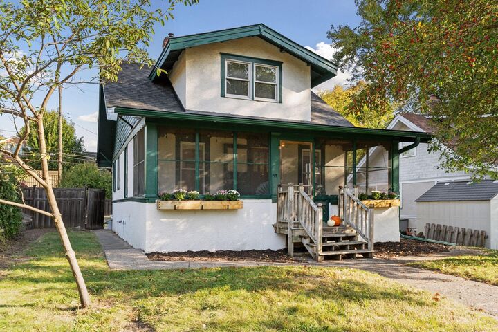 1129 Randolph Avenue  Saint Paul MN 55105 photo