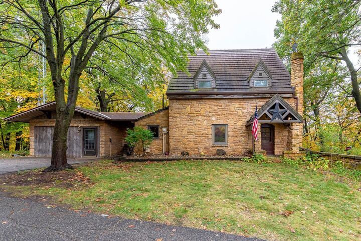 Property Photo: 22911 N Riverfront Drive MN 56001