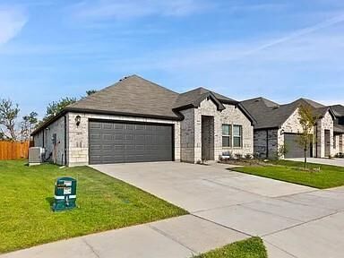 Property Photo:  1017 Emberwood Drive  TX 75069 