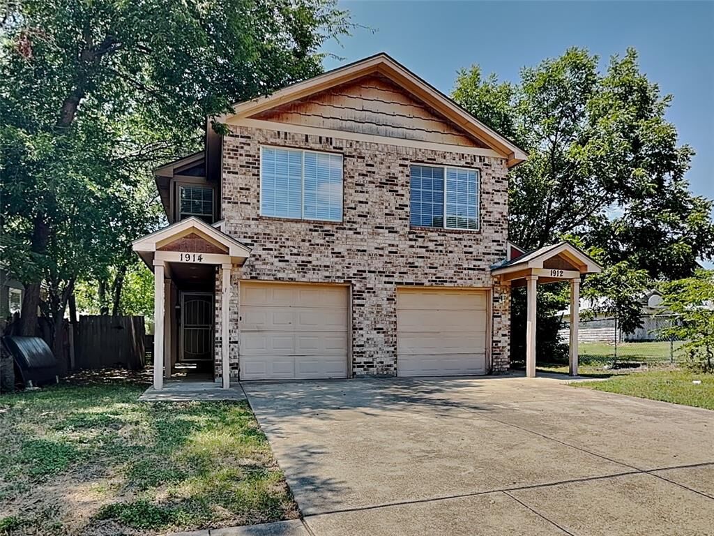 Property Photo: 1914 May Street TX 76110