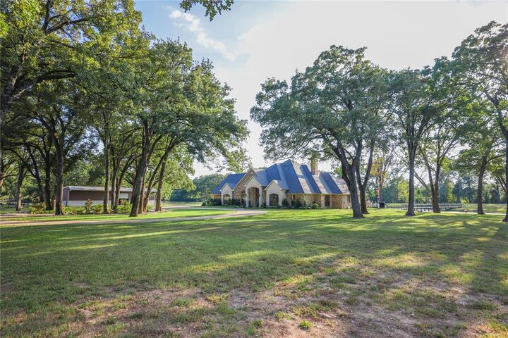Property Photo:  9500 County Road 310  TX 75161 
