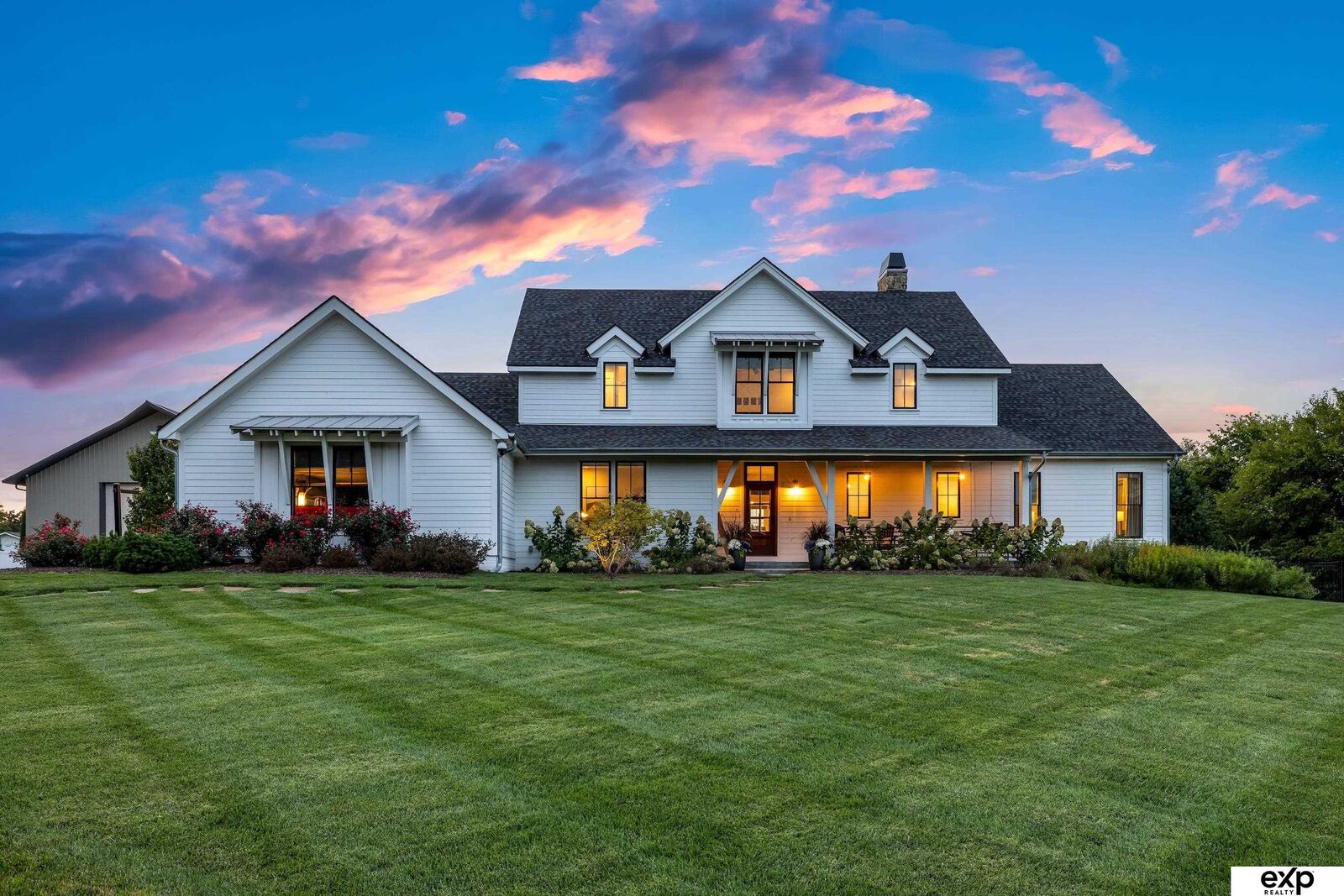 Property Photo: 20740 Rawhide Road NE 68022