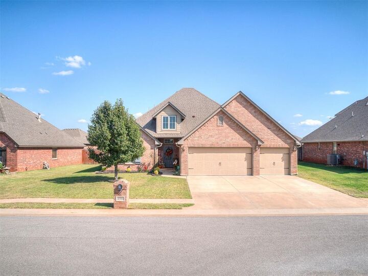 Photo de la propriété:  4916 Champlain Place  OK 73025 