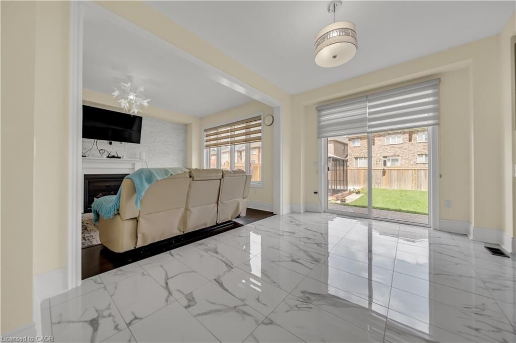 Photo de la propriété:  1161 Upper Thames Drive  ON N4T 0L4 