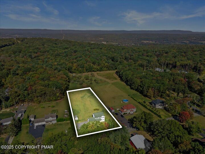 Property Photo:  1073 Meixsell Valley Road  PA 18353 