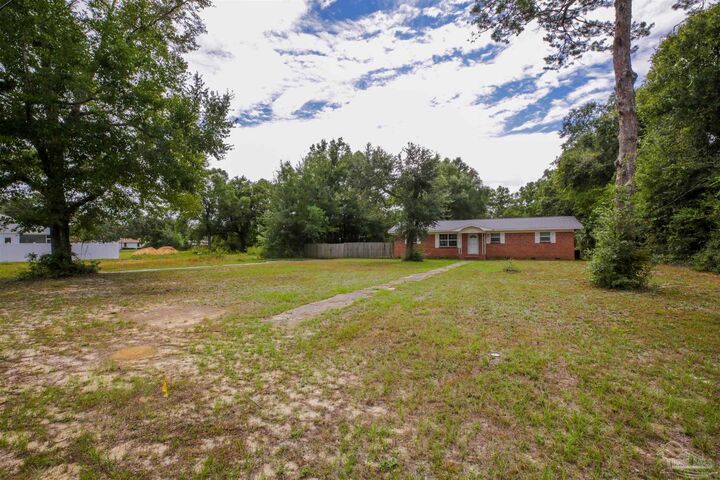 Property Photo:  1905 John Carroll Dr  FL 32504 