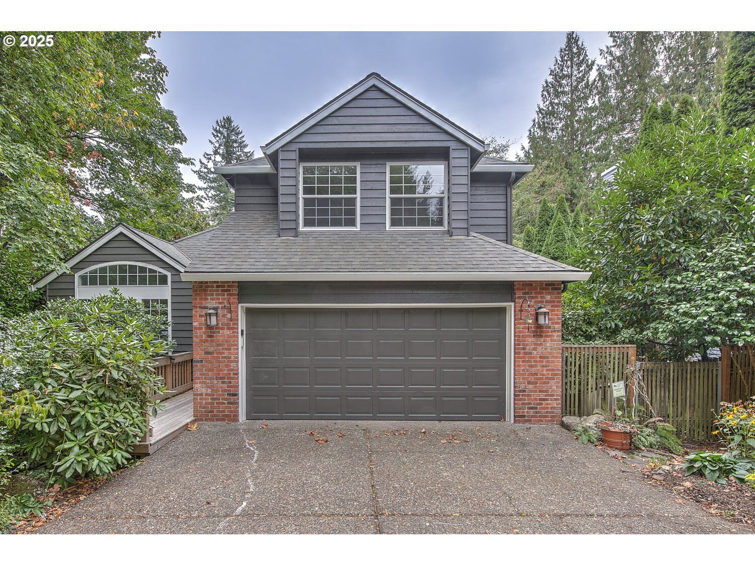 Property Photo:  3620 SW Arnold St  OR 97219 