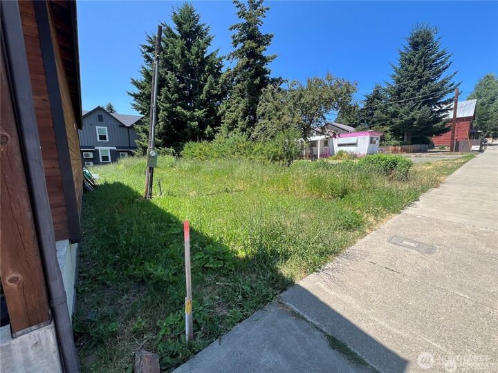 204 N 1st Street  Roslyn WA 98941 photo