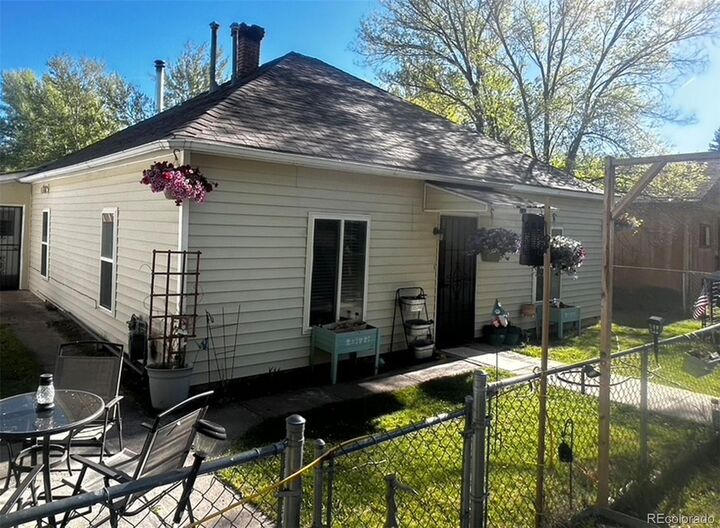 Property Photo:  230 San Juan Avenue  CO 81149 