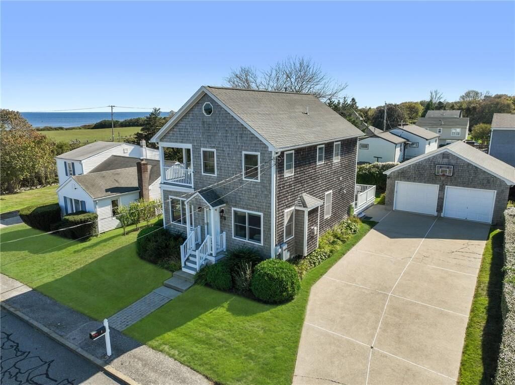 Property Photo:  8 Knowles Way  RI 02882 