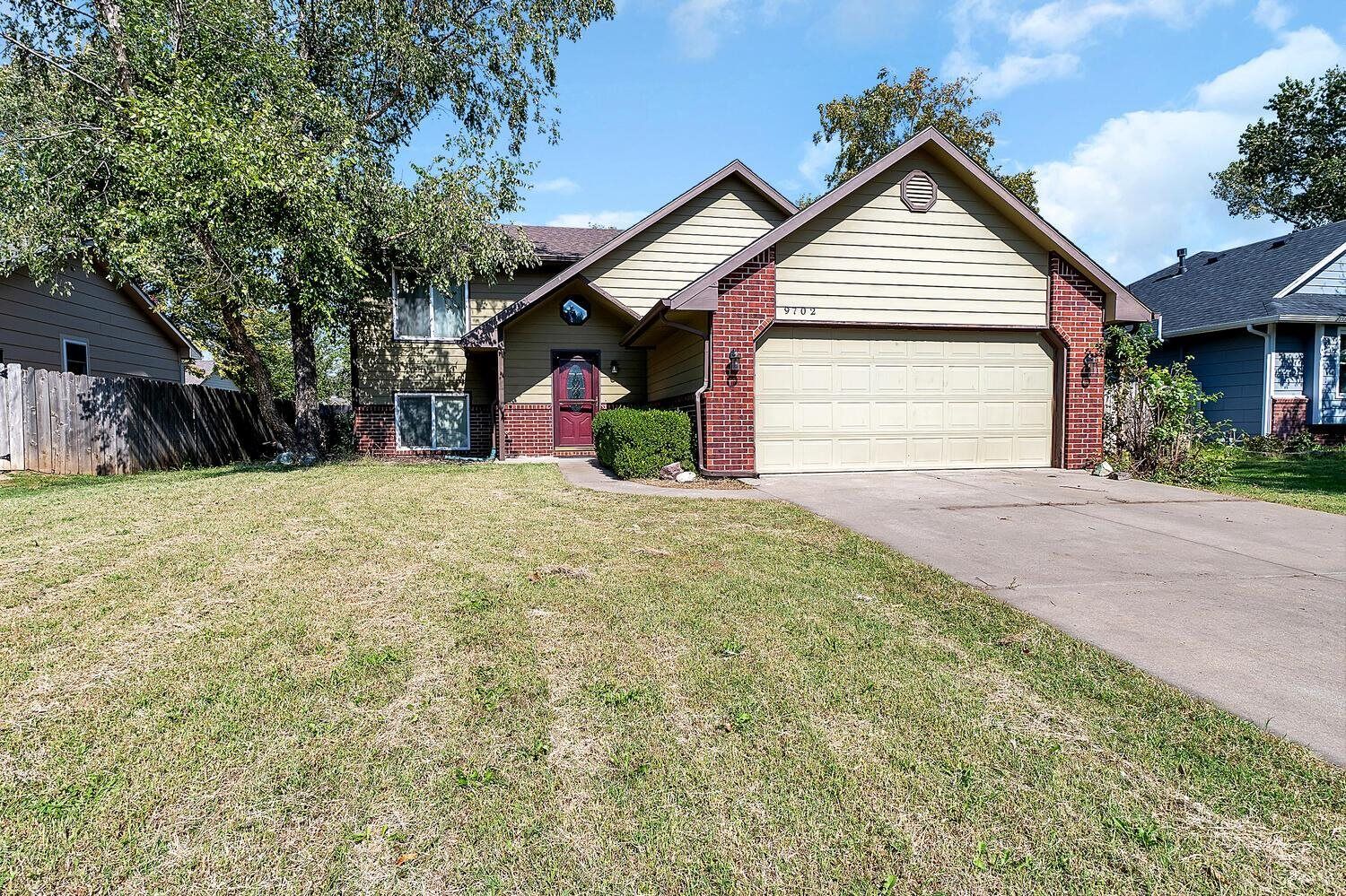 Property Photo:  9702 W Greenspoint St  KS 67205 
