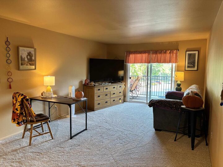 Property Photo:  4340 Melody Lane 104  WI 53704 