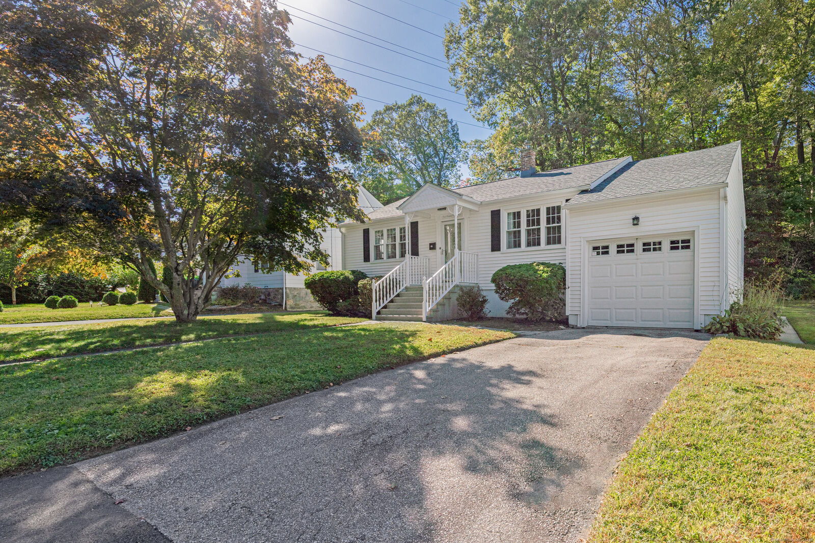 Property Photo: 284 Robbins Street CT 06708