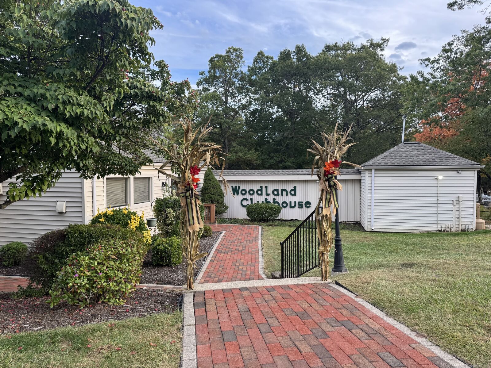 Property Photo:  165 Woodland Drive 165  CT 06416 