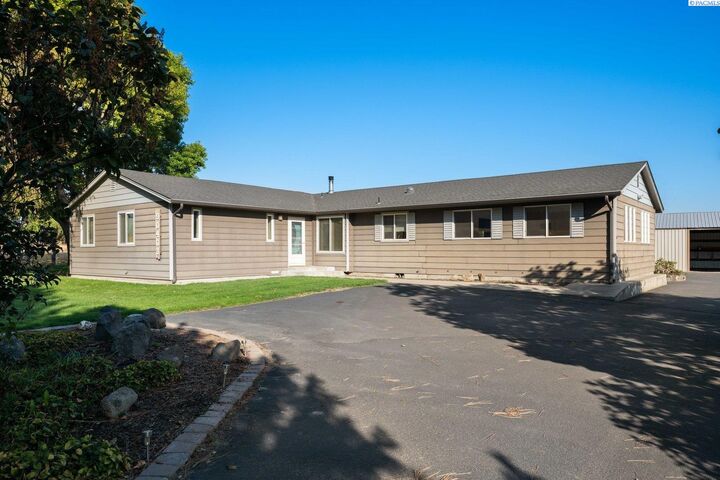 90403 W Hess Road  Prosser WA 99350 photo