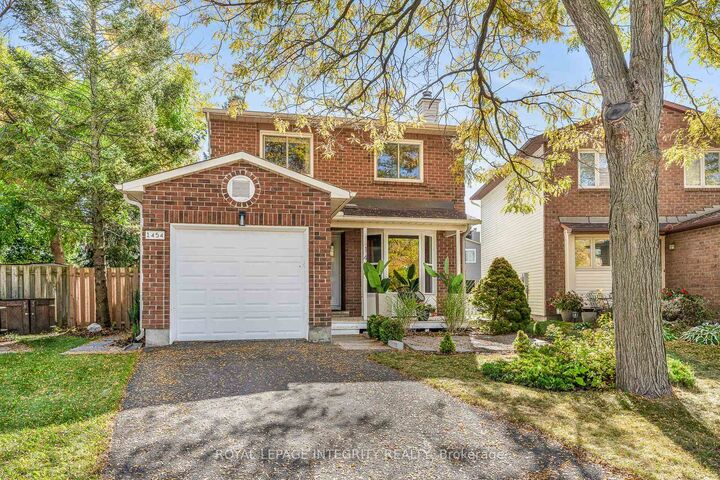 Property Photo:  1454 Deavy Way  ON K1E 2W8 