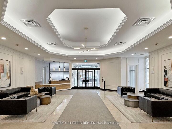 Property Photo:  8 Hillcrest Avenue 703  ON M2N 6Y6 