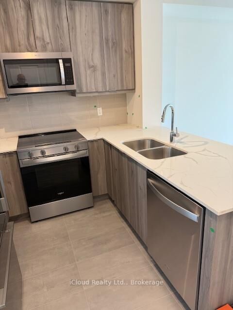 Property Photo: 15 Watergarden Drive 1503 ON L5R 1B2