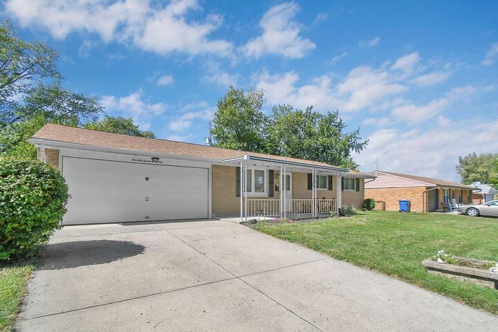 Property Photo: 7741 Shalamar Drive OH 45424