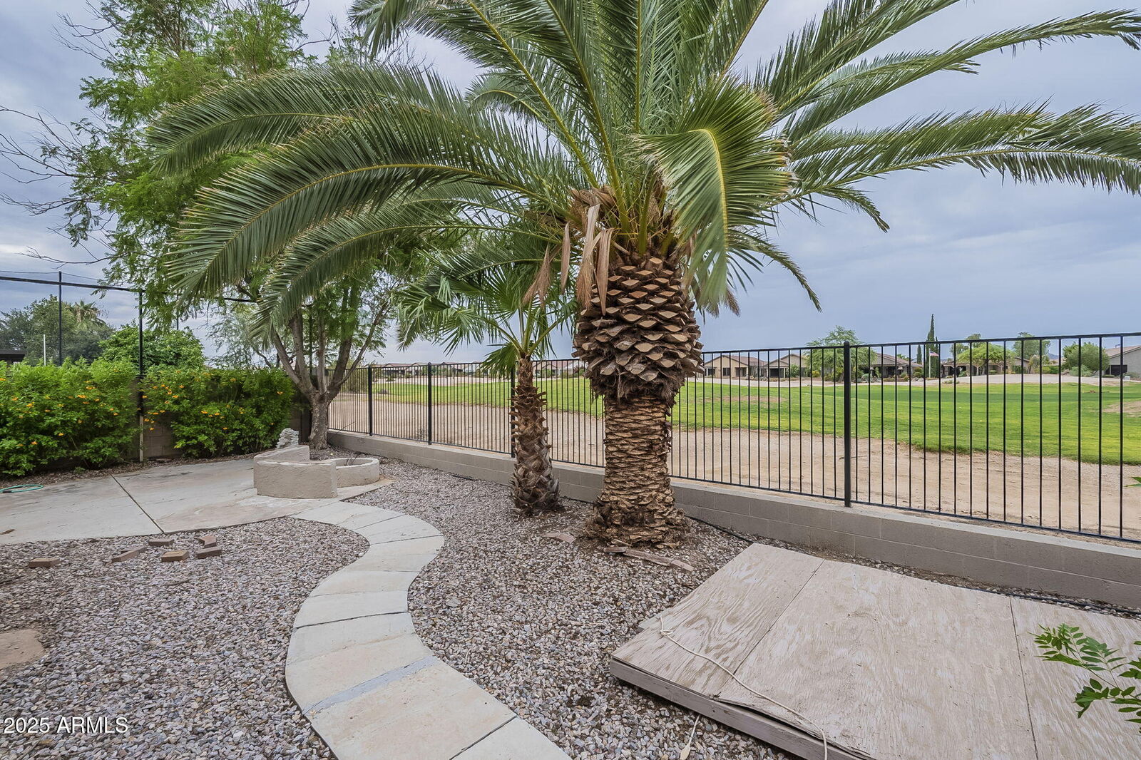 Property Photo:  29922 N Little Leaf Drive  AZ 85143 