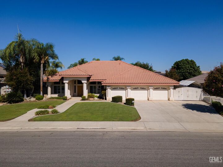 13300 Coco Palm Court  Bakersfield CA 93314 photo