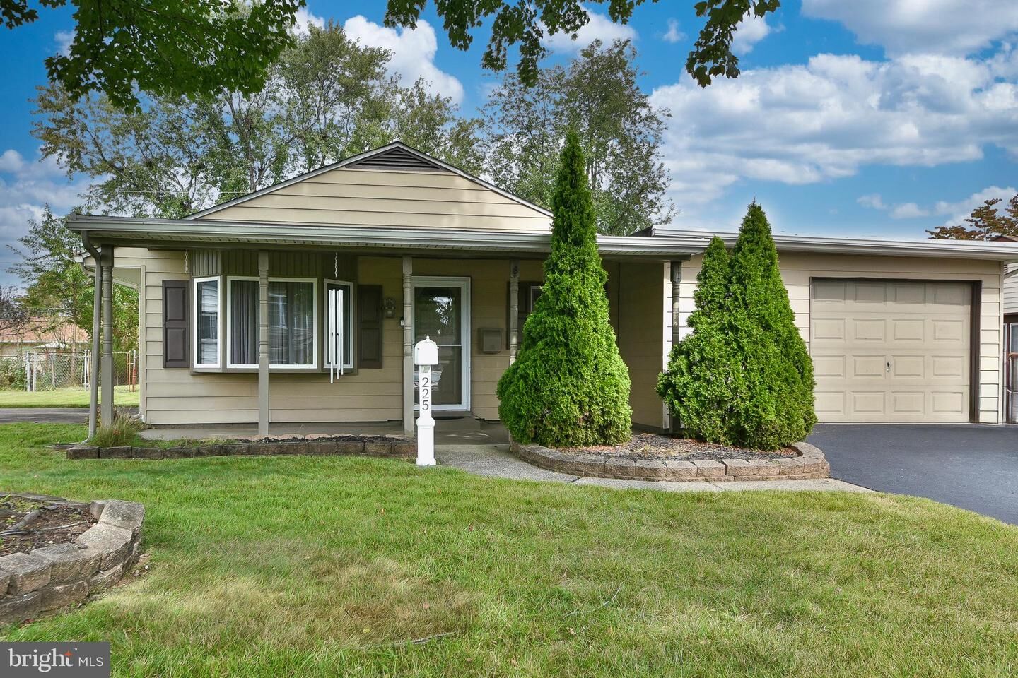 Property Photo:  225 Yorkshire Road  PA 19030 