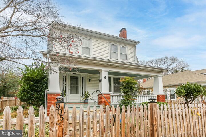 905 Monument Avenue  Fredericksburg VA 22401 photo