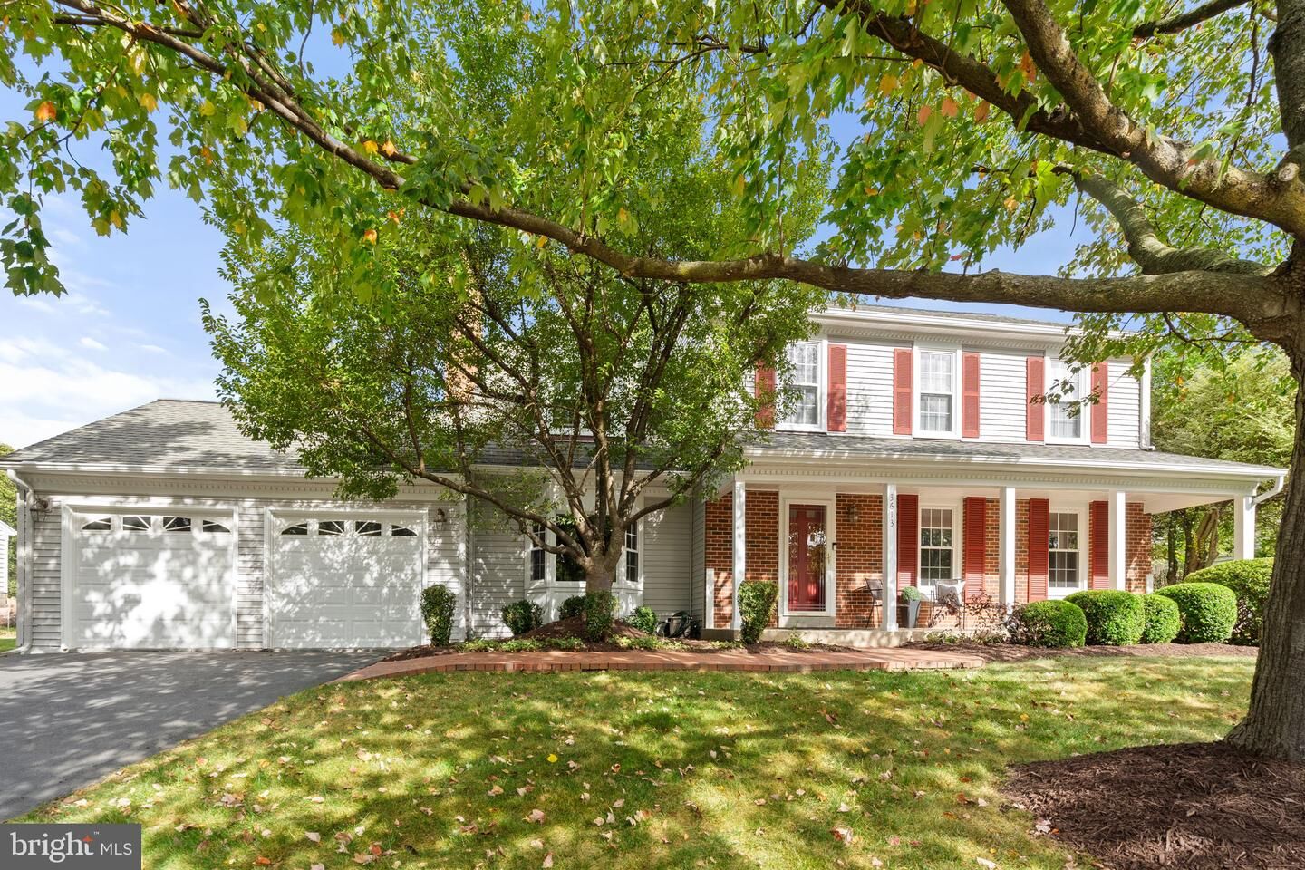 Property Photo:  3613 Great Laurel Lane  VA 22033 