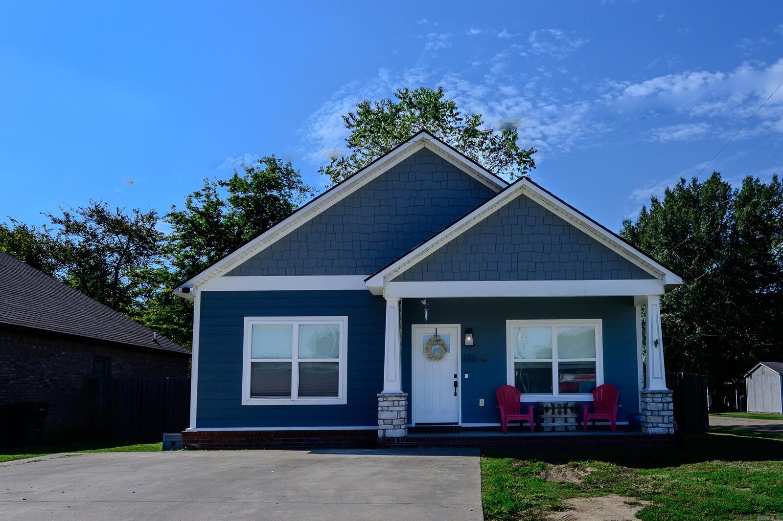 Property Photo:  326 Dixon Street  AR 72442