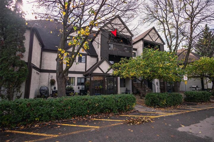 Property Photo: 111 Swindon Way MB R3P 0W3