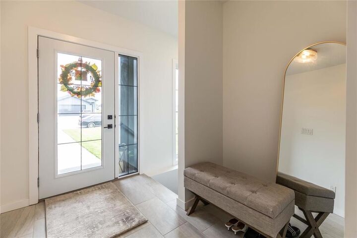 Property Photo:  22 Alpine Drive  MB R5G 2V9 