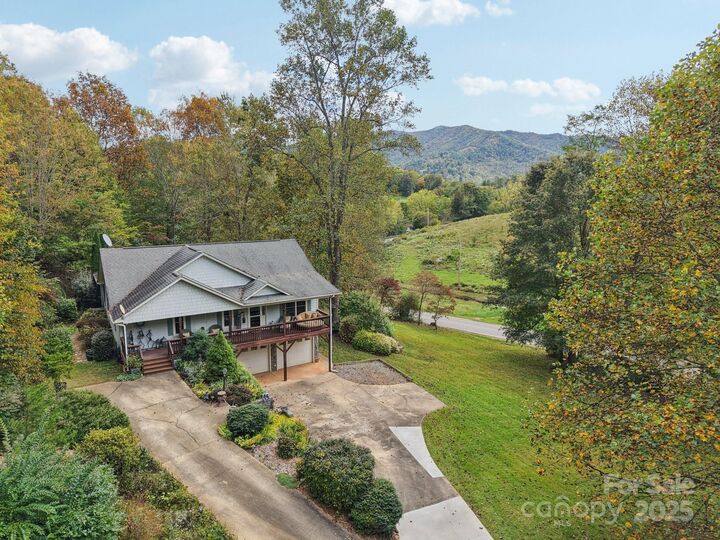 32 Indian Hills Loop  Waynesville NC 28786 photo
