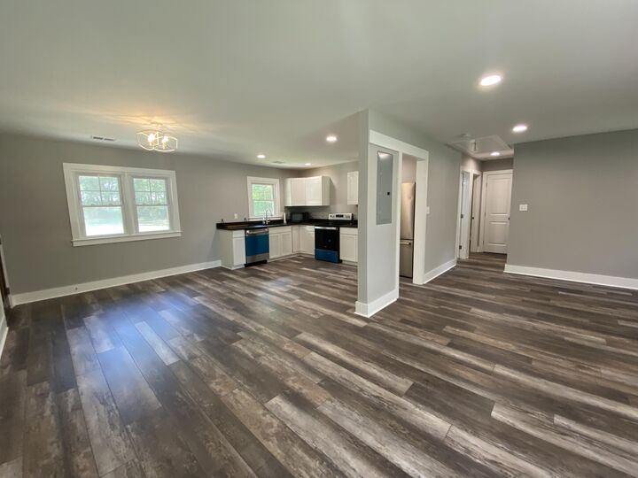 Property Photo: 618 Boone Hill Road SC 29483