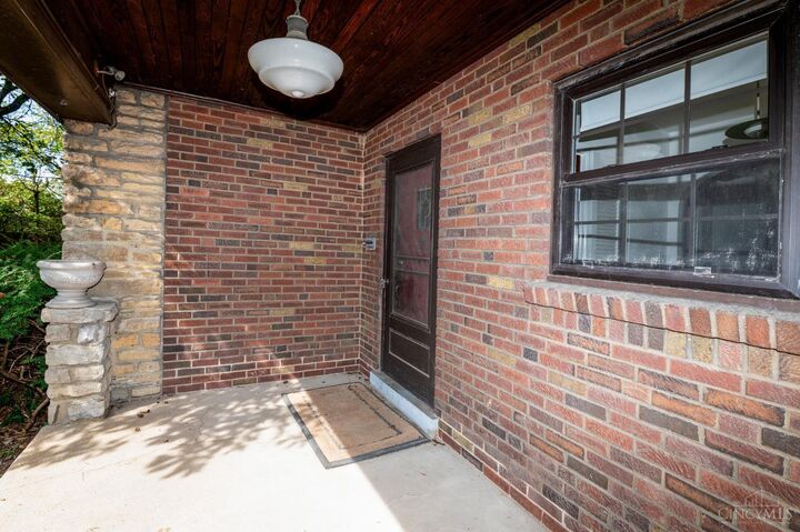 Property Photo:  3790 Grovedale Place  OH 45208 