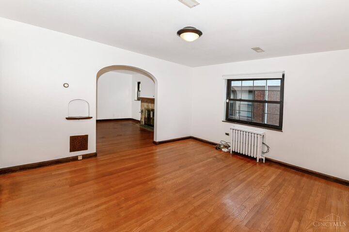 Property Photo: 3790 Grovedale Place OH 45208