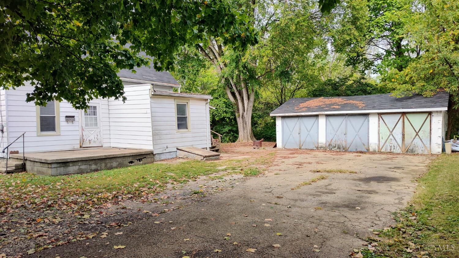 Property Photo: 230 Carthage Avenue OH 45215
