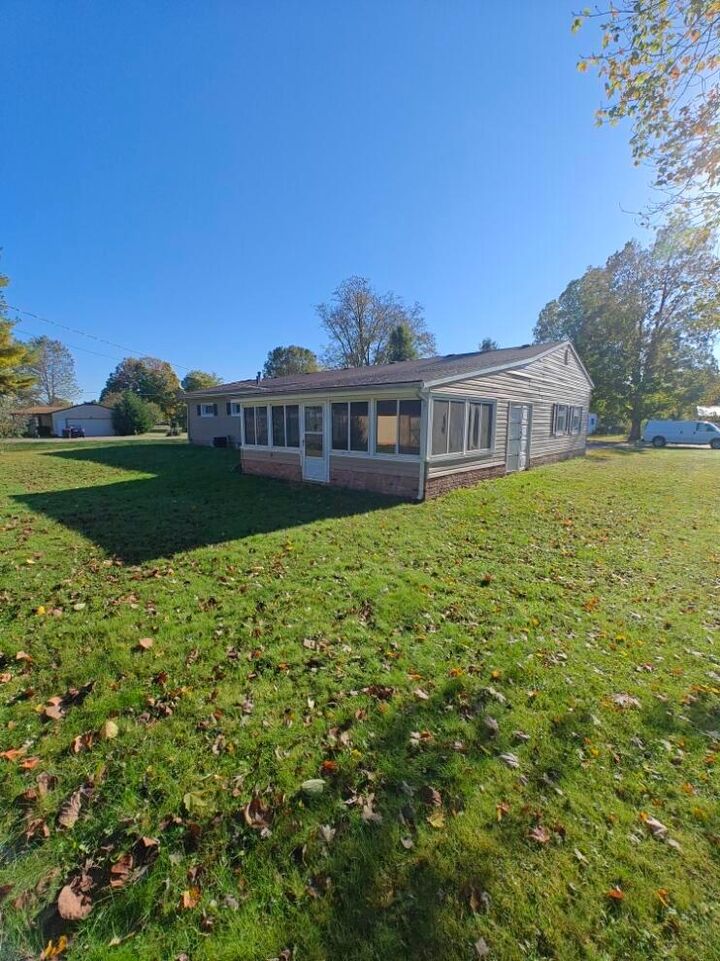 Property Photo:  909 Fieldson Drive  OH 43056 