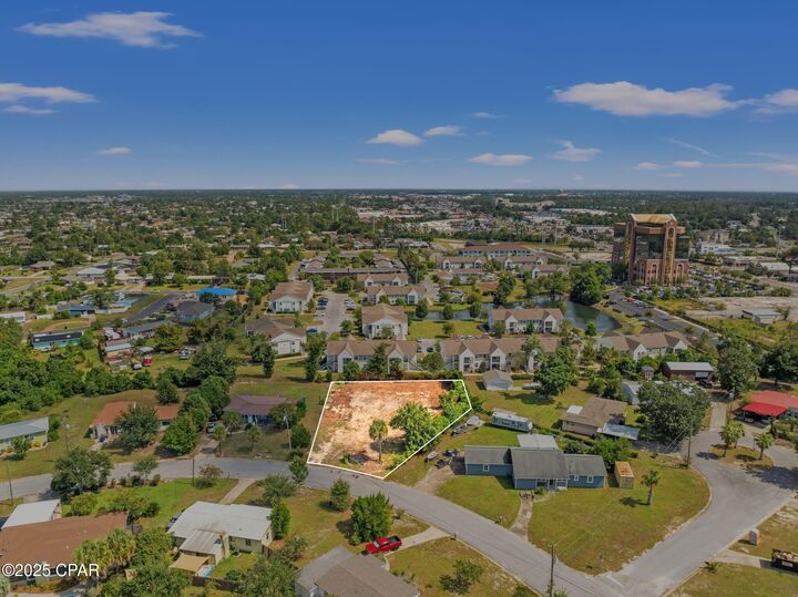Property Photo:  152 Concord Circle  FL 32405
