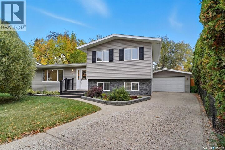 Photo de la propriété: 148 St Lawrence Crescent SK S7K 3V8