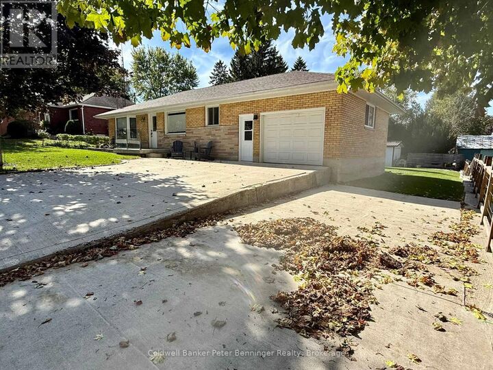 Property Photo: 10 Brownlee Street South ON N0G 2S0