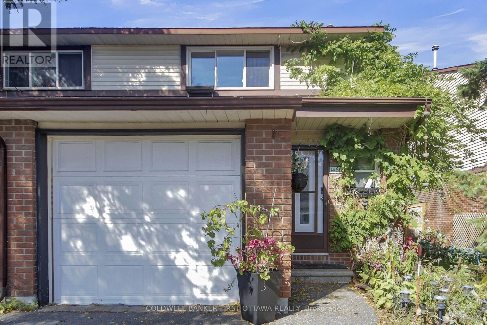 Property Photo:  1466 Foxwell Street North 28  ON K1B 5J4 